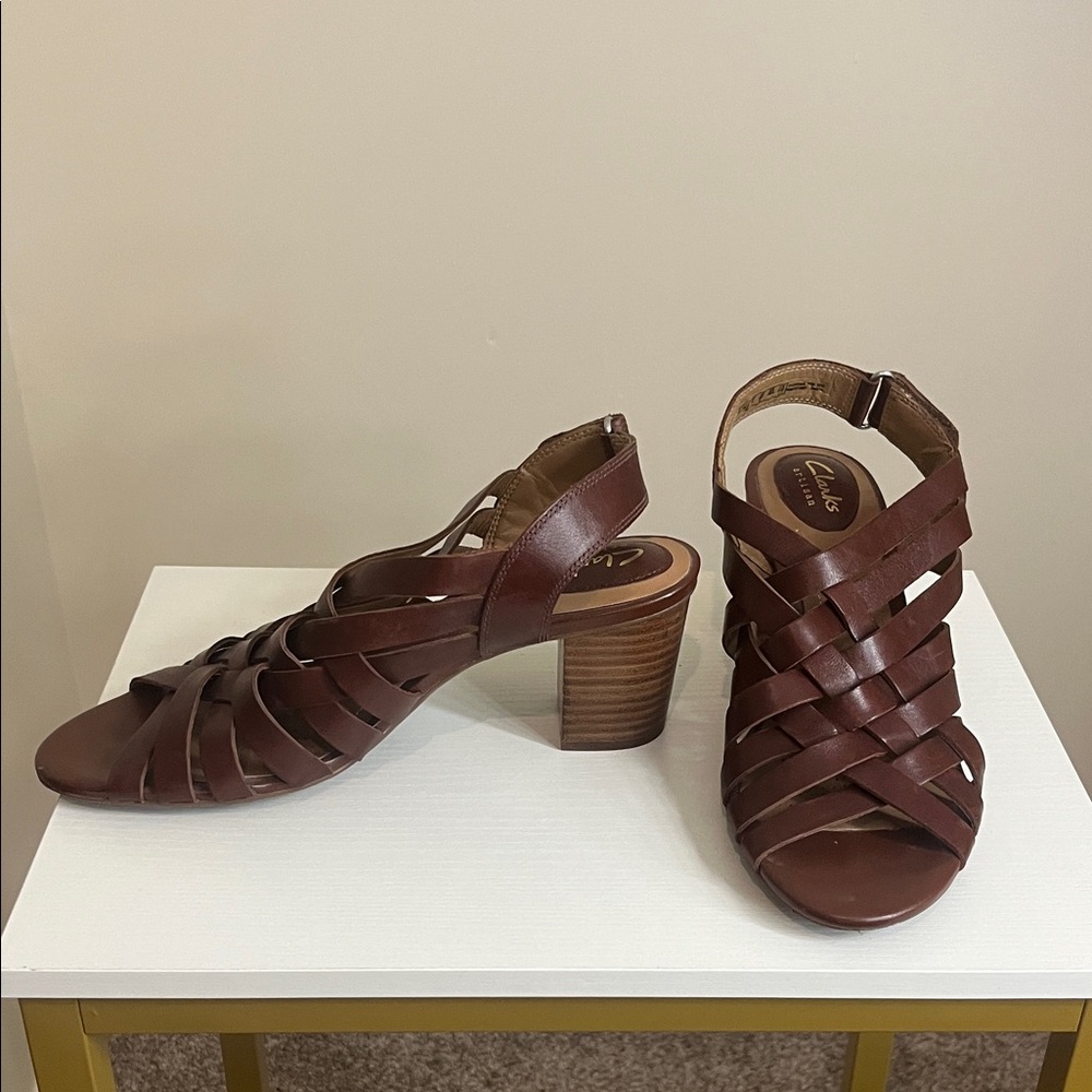 Clarks Women's Dark Brown Strappy Heels Size 8.5 NWOT